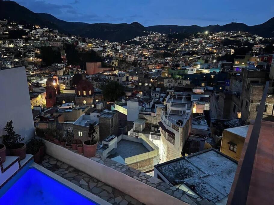 Сasa de vacaciones Casa Del Alba - A Magical And Private Downtown Oasis!